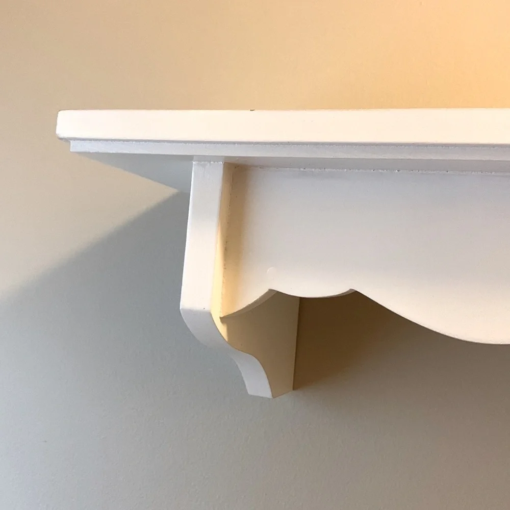 White Wood Wall Shelf with scallop design